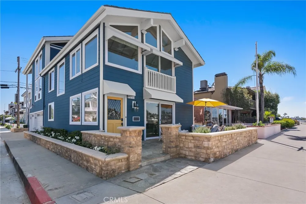 1011 Bay Front Newport Beach, CA 92662