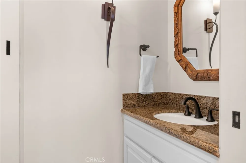 1011 Bay Front Newport Beach, CA 92662