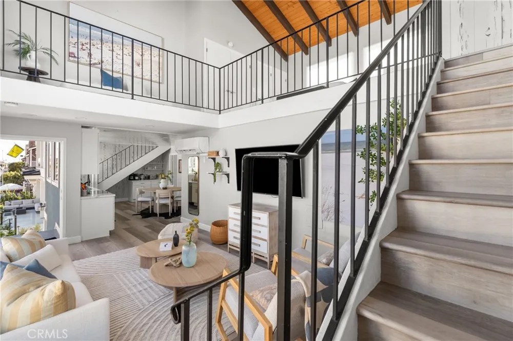 1011 Bay Front Newport Beach, CA 92662