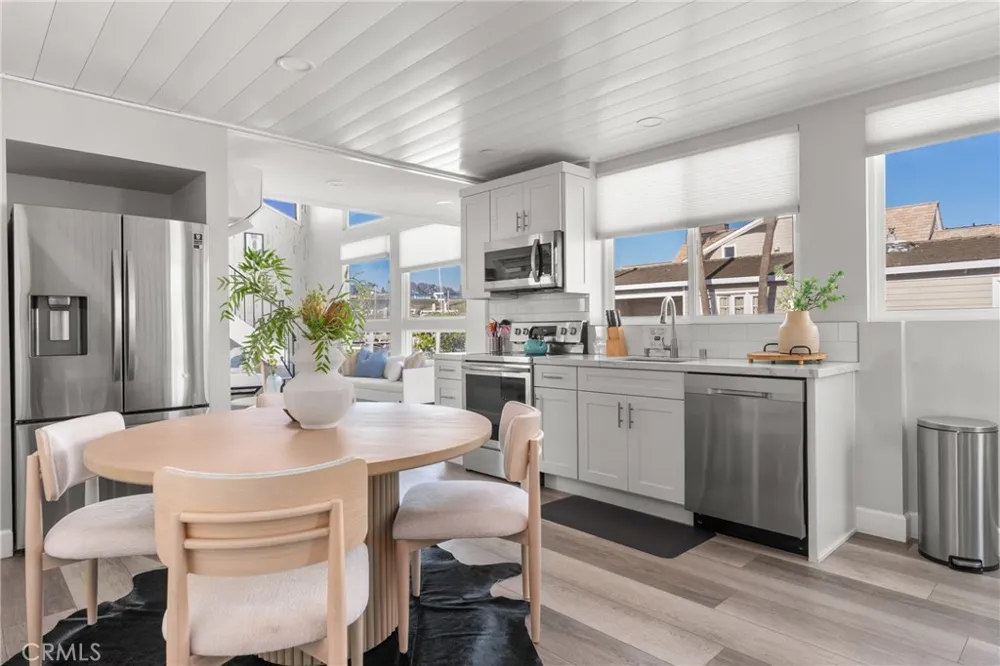1011 Bay Front Newport Beach, CA 92662