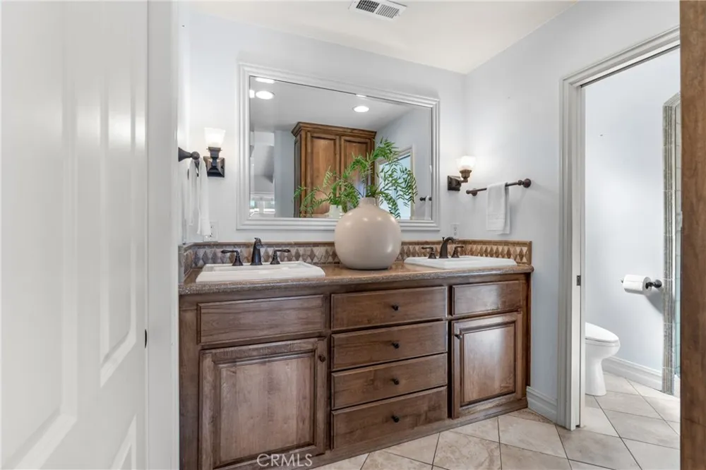 1011 Bay Front Newport Beach, CA 92662