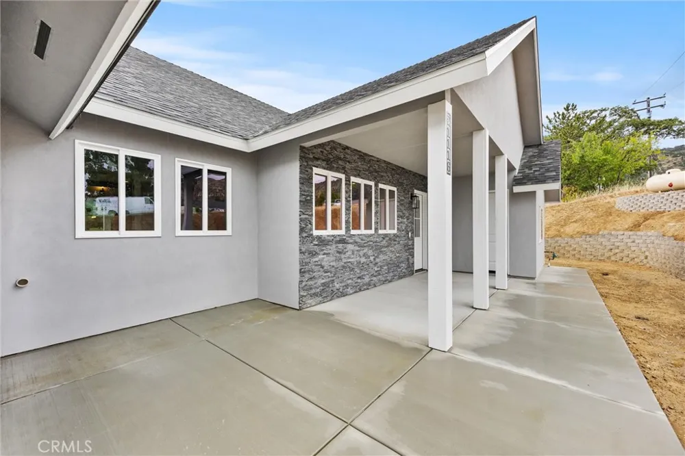 21116 Stage Dr Tehachapi, CA 93561