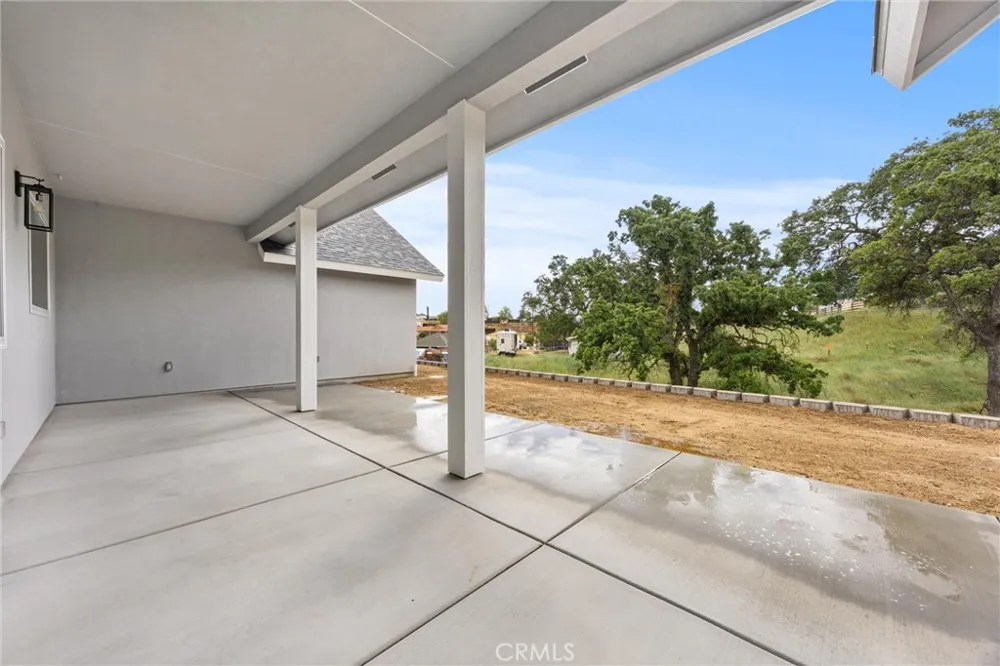 21116 Stage Dr Tehachapi, CA 93561