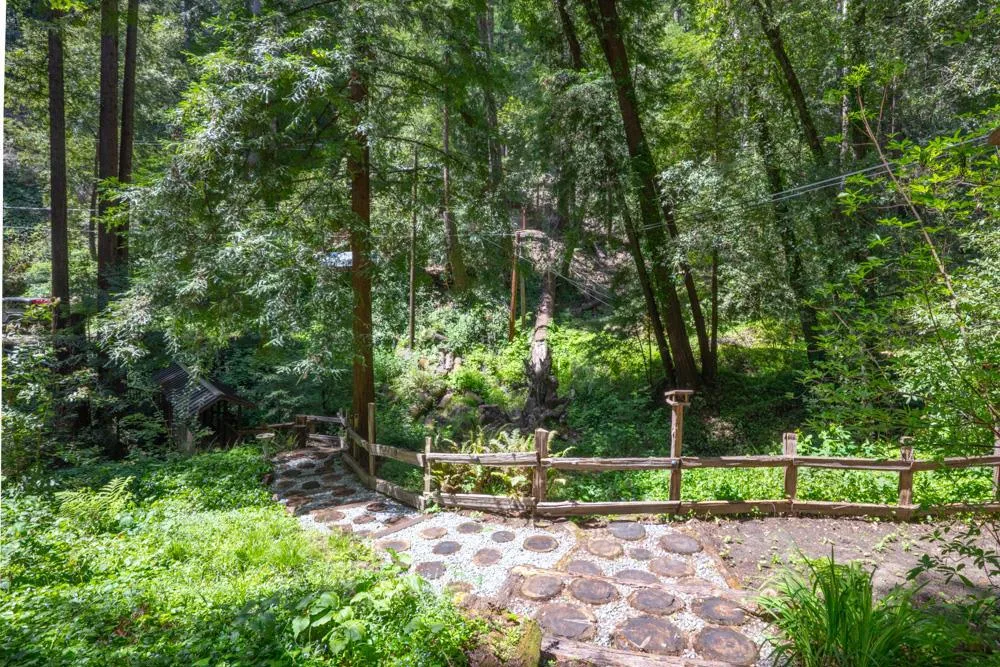 414 Hiawatha Road Boulder Creek, CA 95006