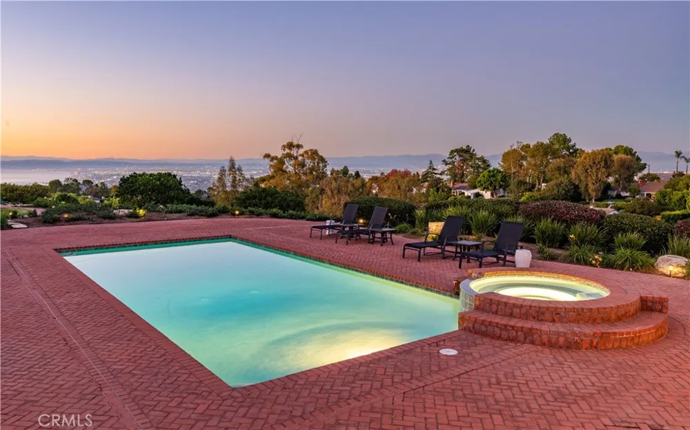 34 Crest E Rolling Hills, CA 90274