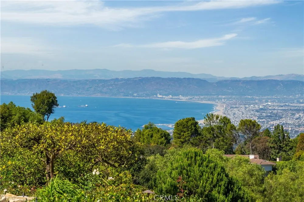 34 Crest E Rolling Hills, CA 90274