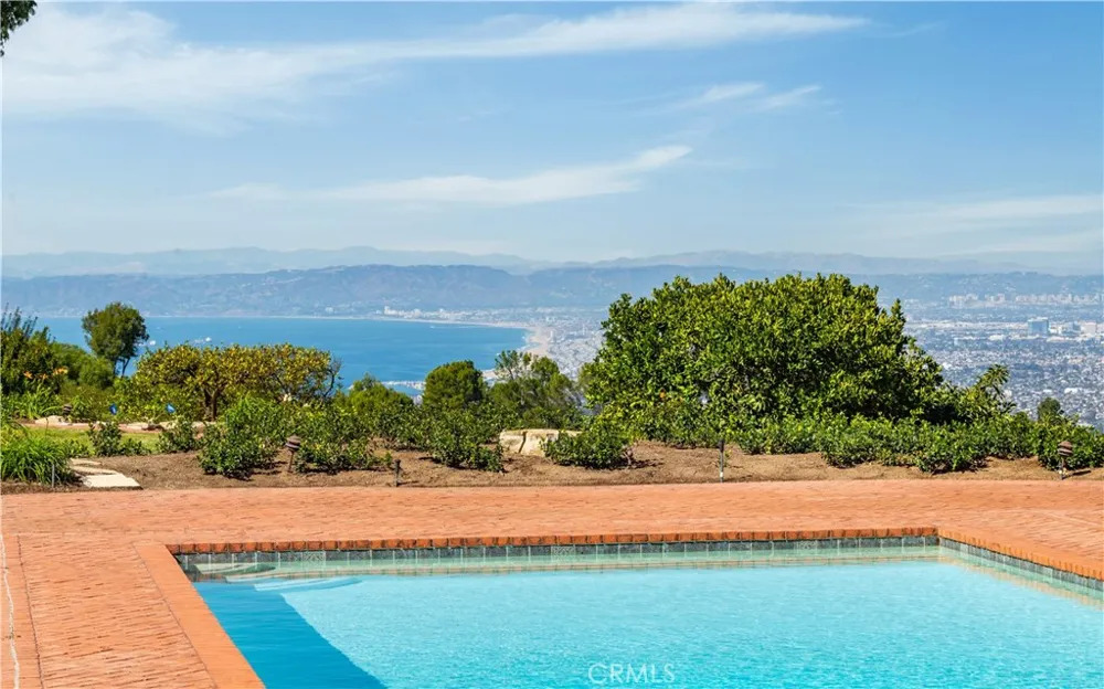 34 Crest E Rolling Hills, CA 90274