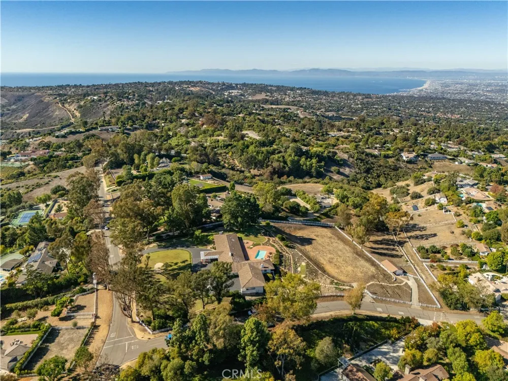 34 Crest E Rolling Hills, CA 90274