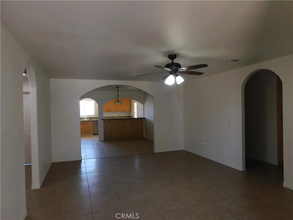 8560 Eucalyptus California City, CA 93505