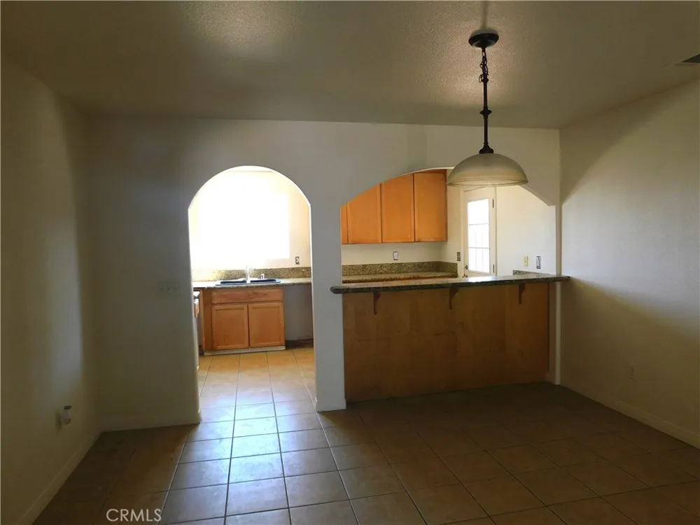 8560 Eucalyptus California City, CA 93505