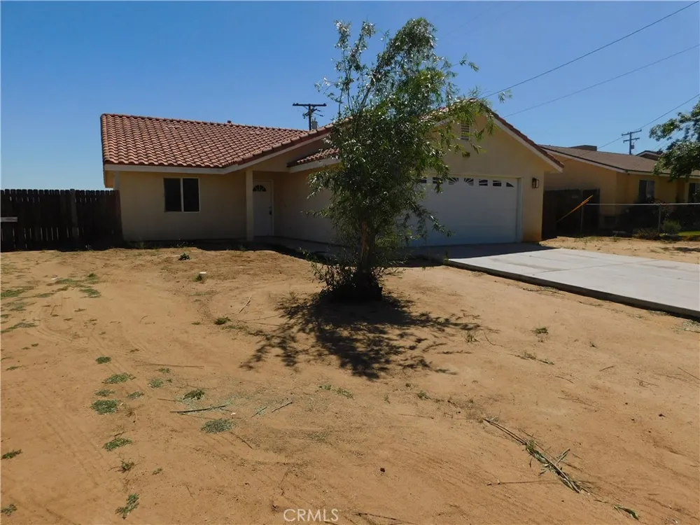 8560 Eucalyptus California City, CA 93505