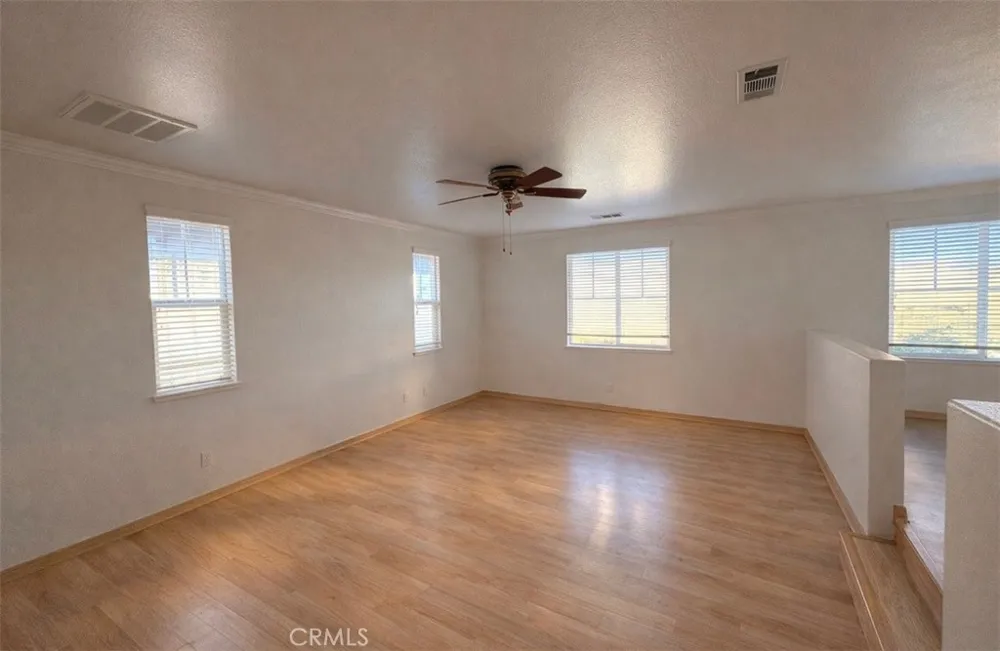 41039 Sunsprite Lake Elsinore, CA 92532