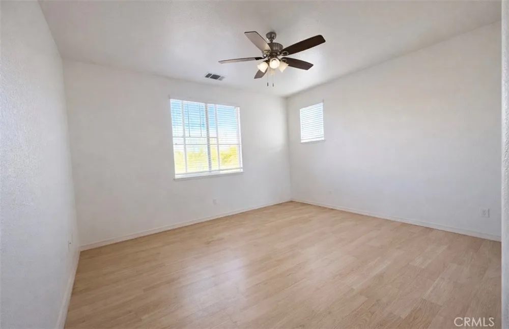 41039 Sunsprite Lake Elsinore, CA 92532