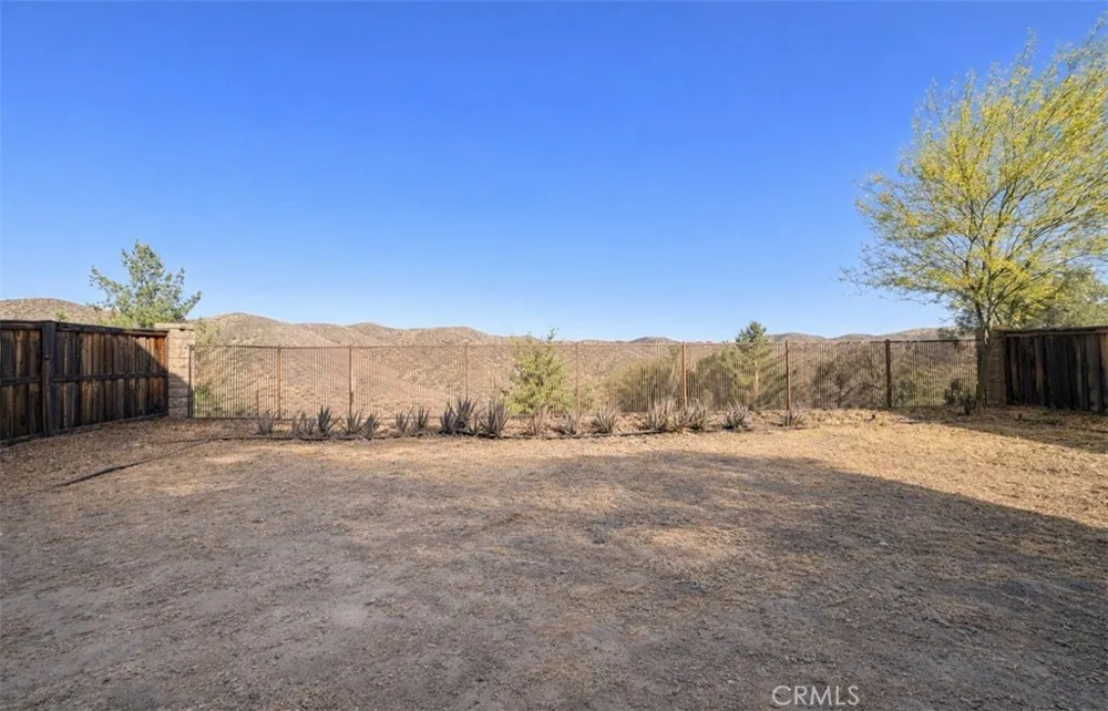 41039 Sunsprite Lake Elsinore, CA 92532