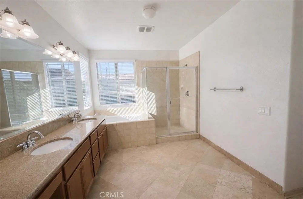 41039 Sunsprite Lake Elsinore, CA 92532