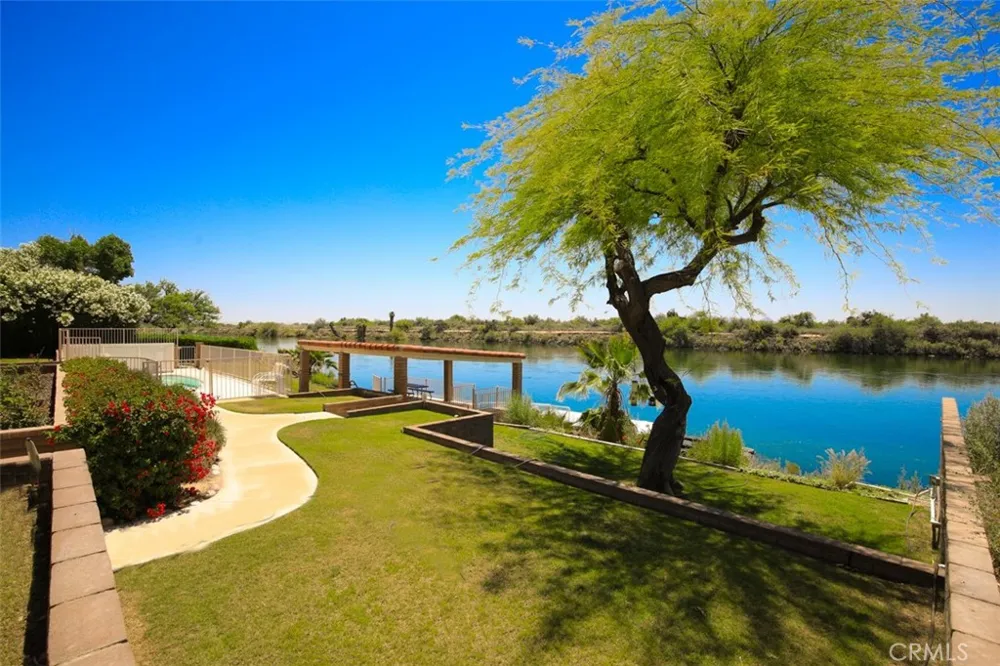 7823 Rio Vista Drive Big River, CA 92242