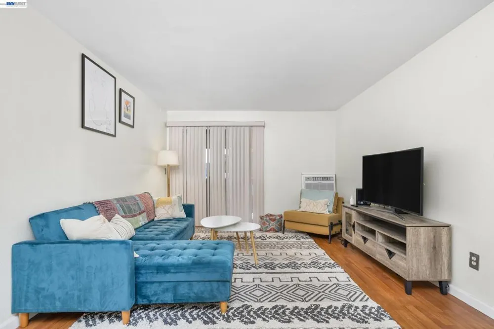 16006 E 14Th St #218 San Leandro, CA 94578