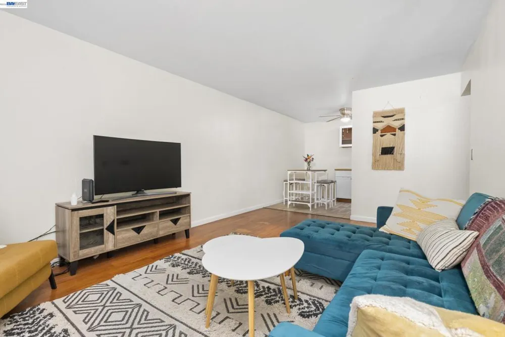 16006 E 14Th St #218 San Leandro, CA 94578