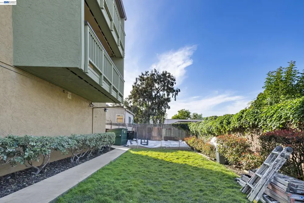 16006 E 14Th St #218 San Leandro, CA 94578