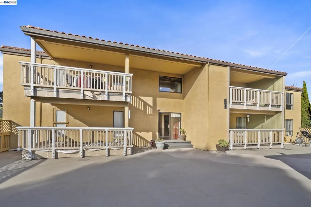 16006 E 14Th St #218 San Leandro, CA 94578