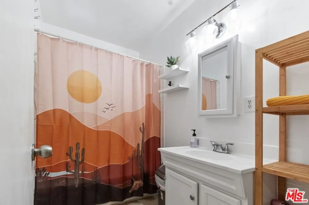 38457 Sumac Avenue Palmdale, CA 93550