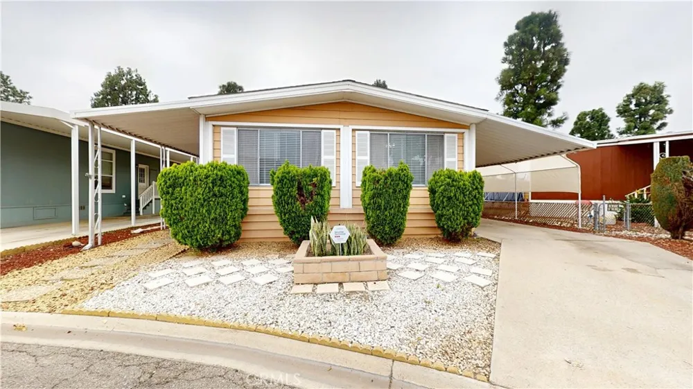 3595 Santa Fe Ave #73 Long Beach, CA 90810