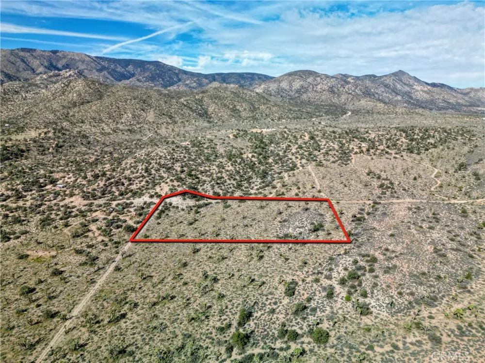 27 Vista Road Pioneertown, CA 92356