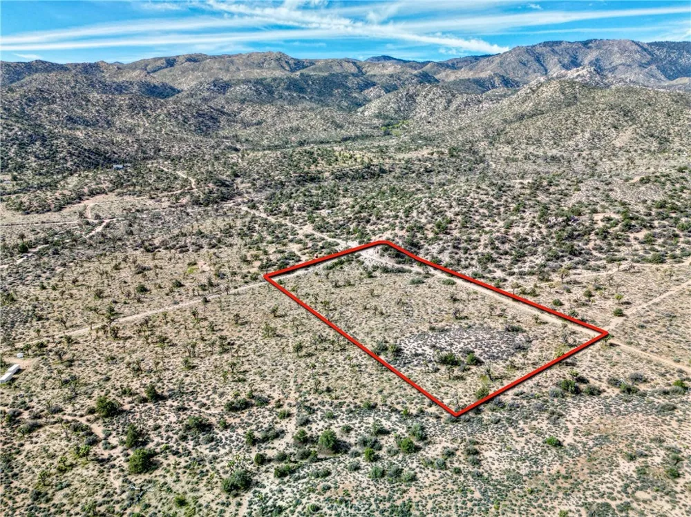 27 Vista Road Pioneertown, CA 92356