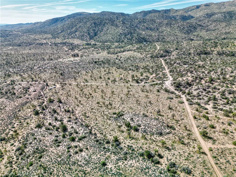 26 Vista Road Pioneertown, CA 92356