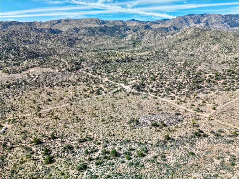 26 Vista Road Pioneertown, CA 92356
