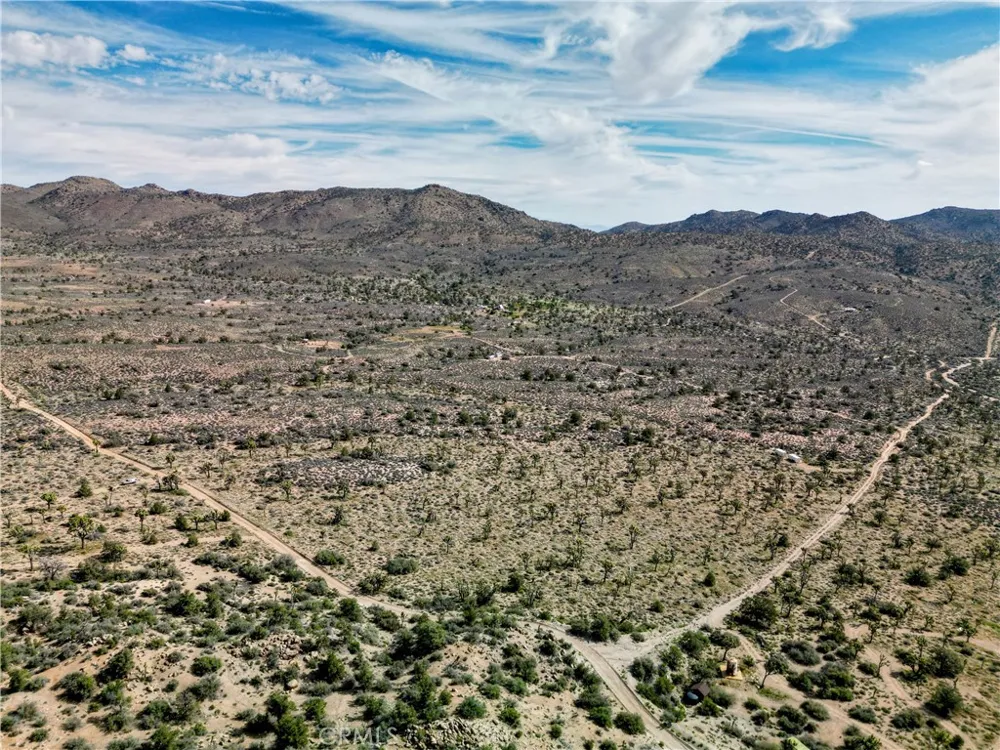 26 Vista Road Pioneertown, CA 92356