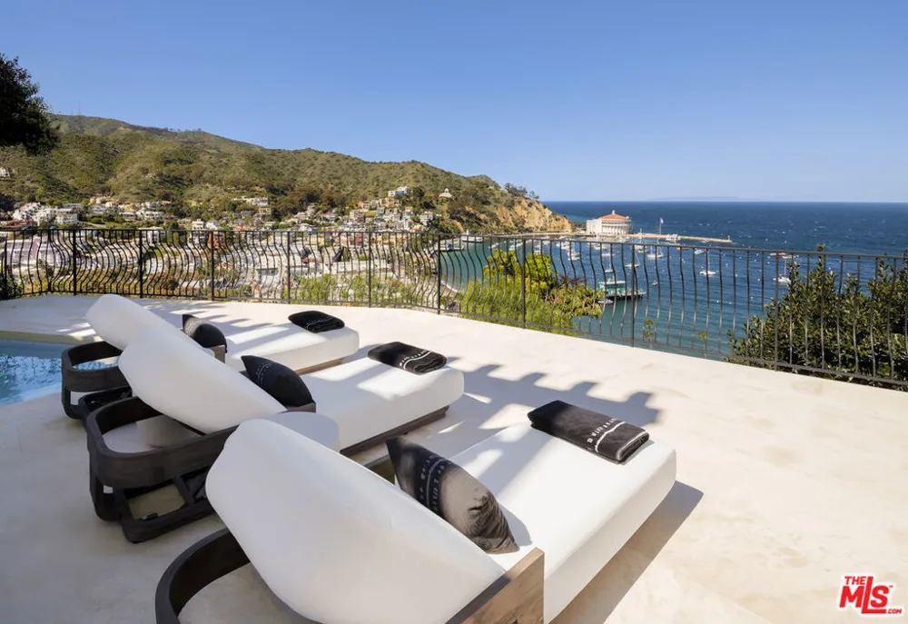 335 Wrigley Road Avalon, CA 90704