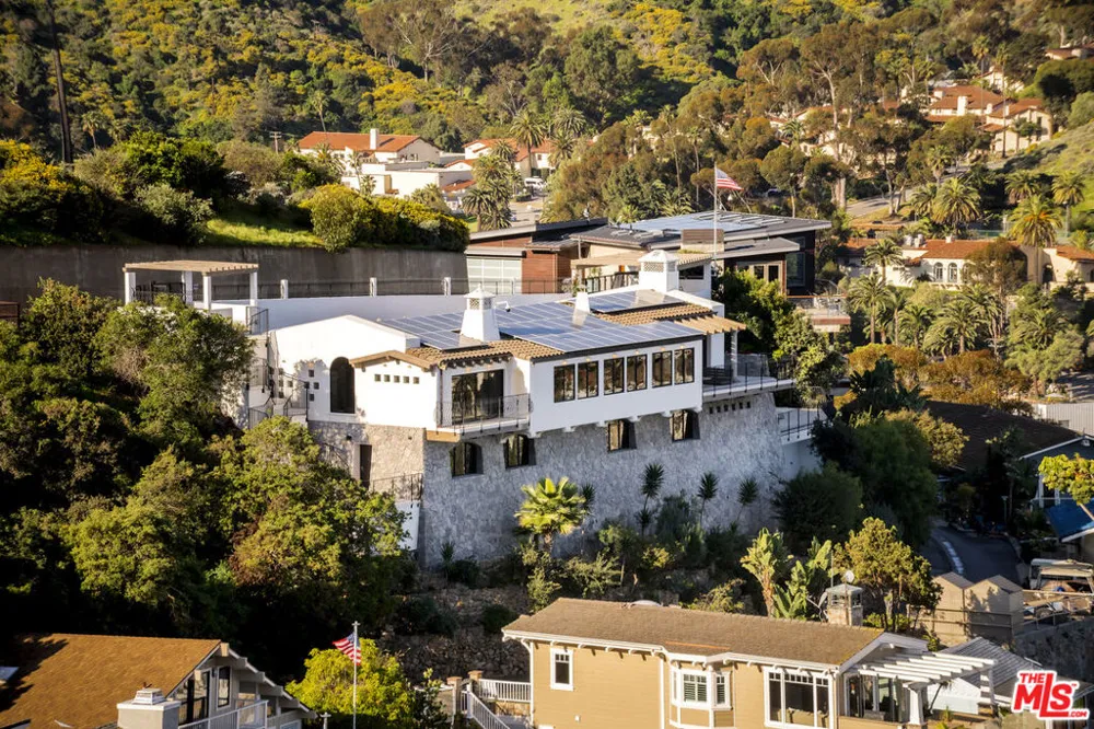 335 Wrigley Road Avalon, CA 90704