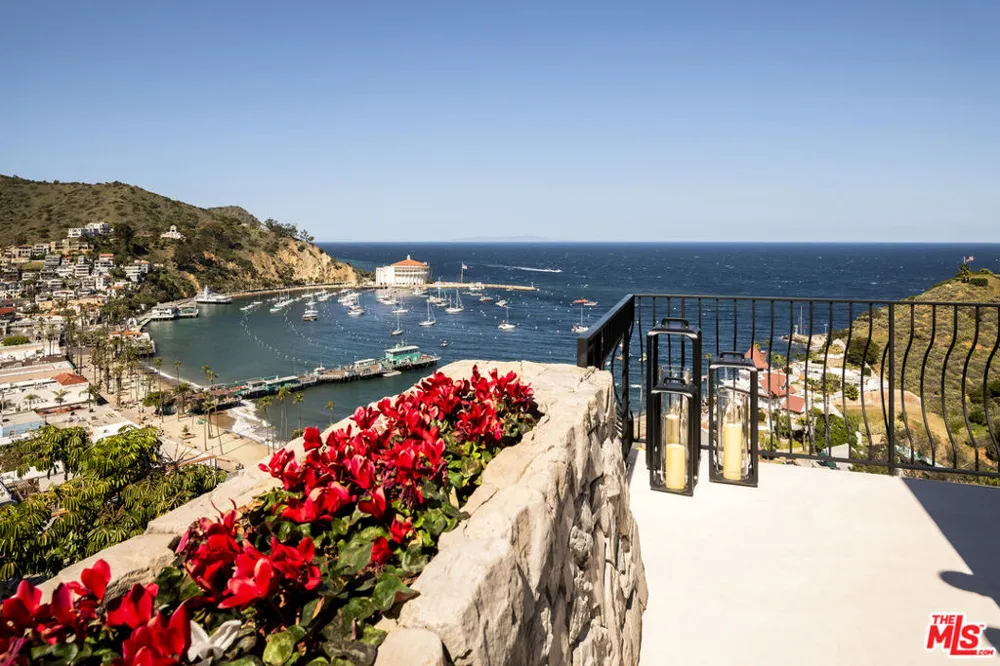 335 Wrigley Road Avalon, CA 90704