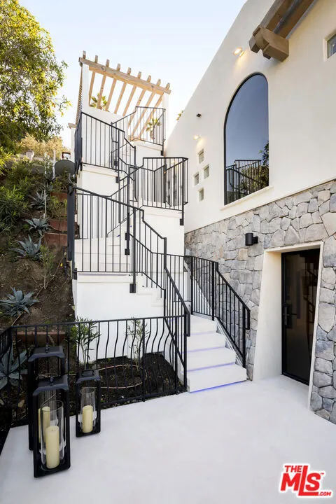 335 Wrigley Road Avalon, CA 90704