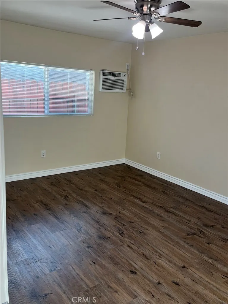 3495 E 21st #B Highland, CA 92346