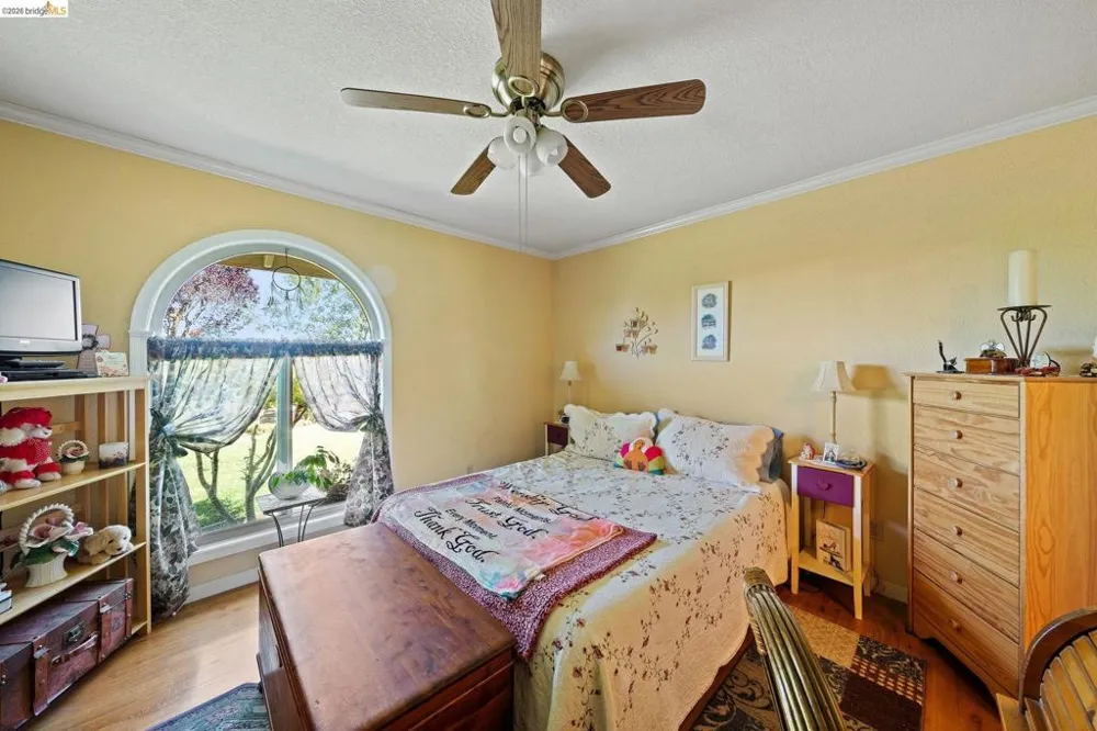 2445 Taylor Ln Byron, CA 94514