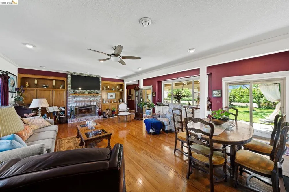 2445 Taylor Ln Byron, CA 94514