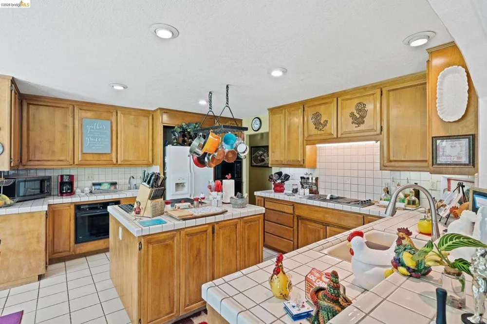 2445 Taylor Ln Byron, CA 94514