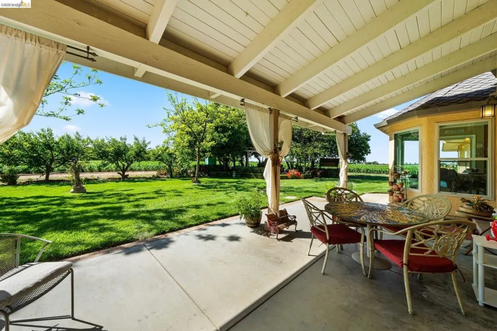 2445 Taylor Ln Byron, CA 94514
