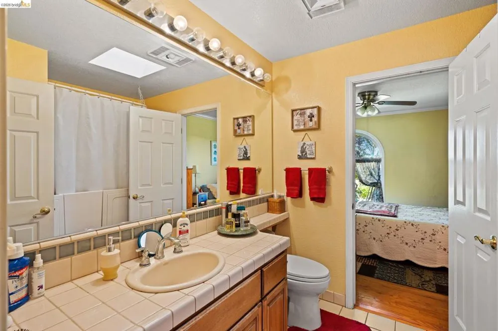 2445 Taylor Ln Byron, CA 94514