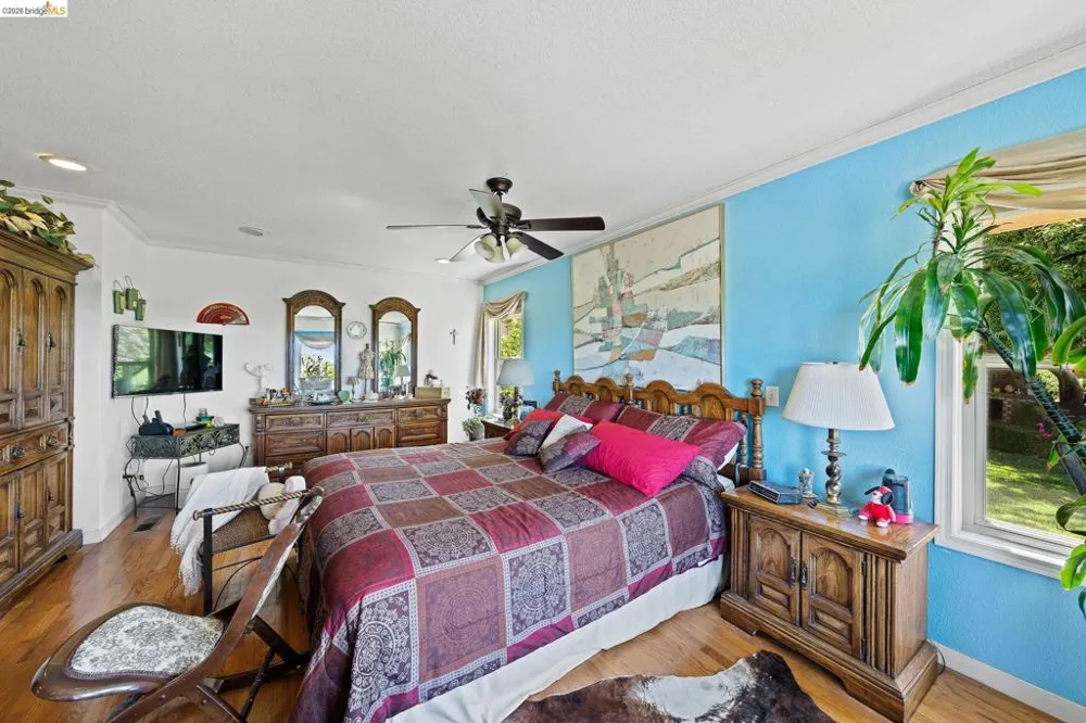 2445 Taylor Ln Byron, CA 94514