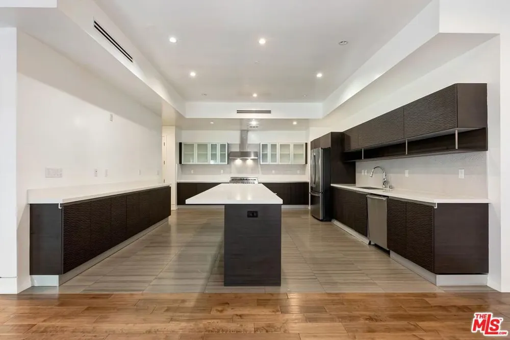 225 S Hamilton Drive #106 Beverly Hills, CA 90211