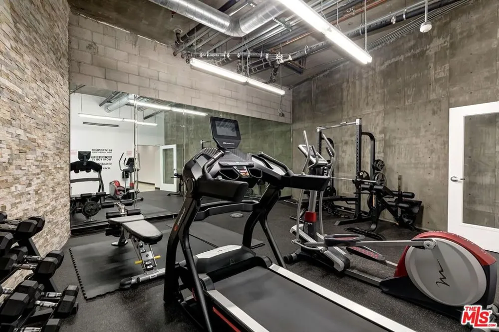 225 S Hamilton Drive #106 Beverly Hills, CA 90211