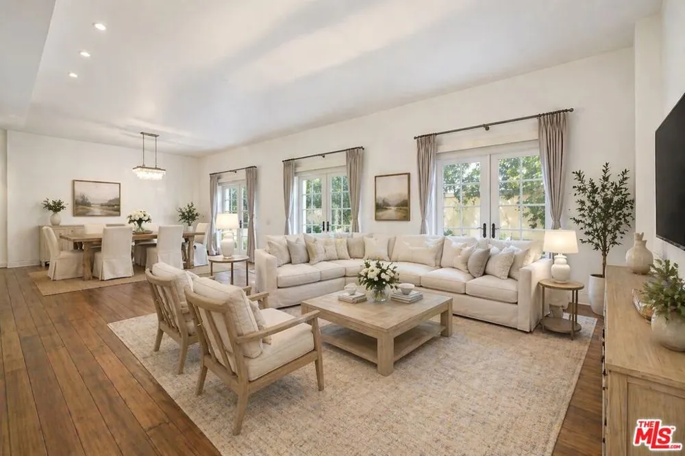 225 S Hamilton Drive #106 Beverly Hills, CA 90211