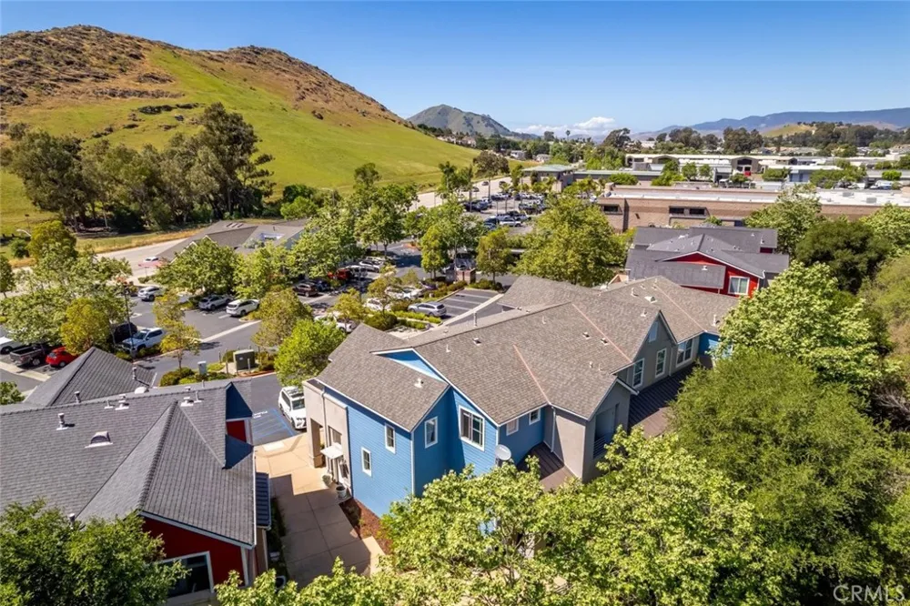 3594 Broad Street #204 San Luis Obispo, CA 93401