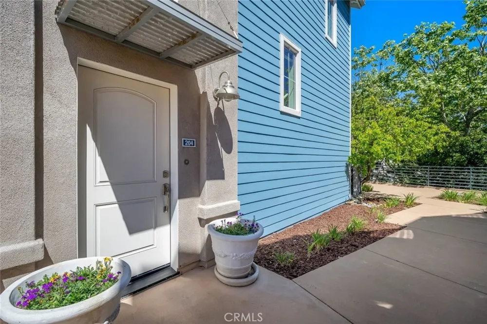 3594 Broad Street #204 San Luis Obispo, CA 93401