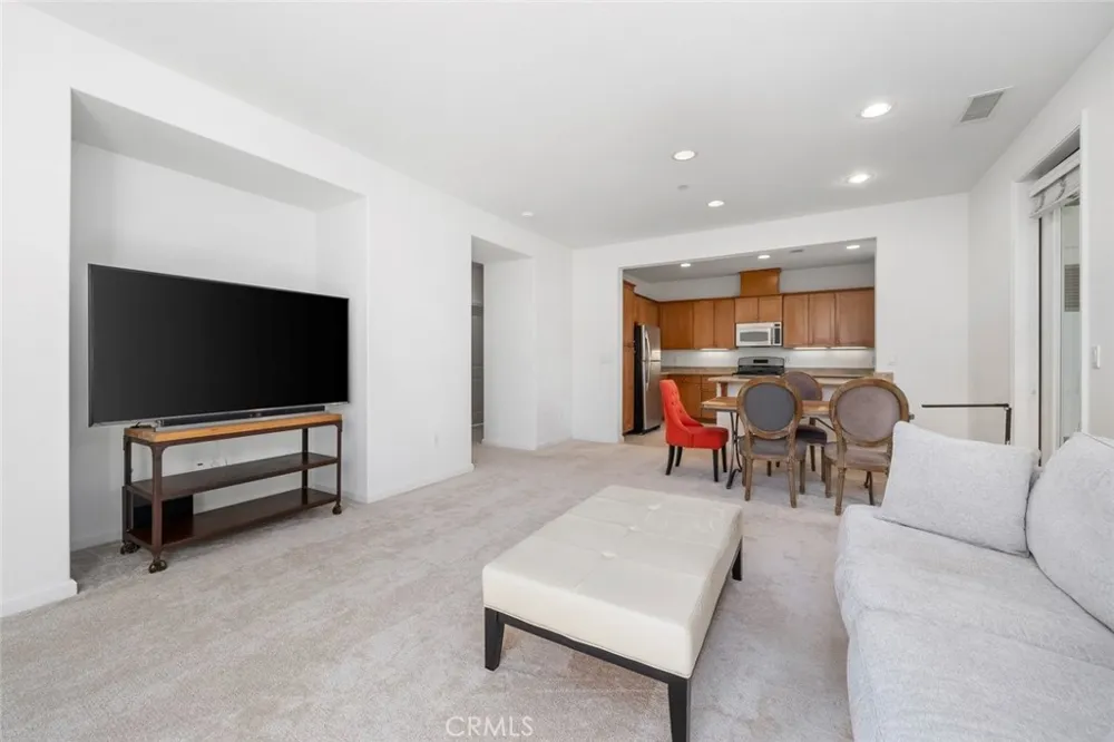 3594 Broad Street #204 San Luis Obispo, CA 93401