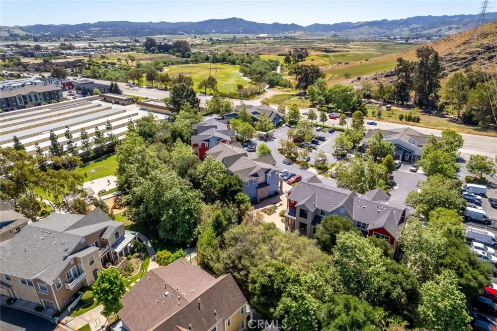 3594 Broad Street #204 San Luis Obispo, CA 93401