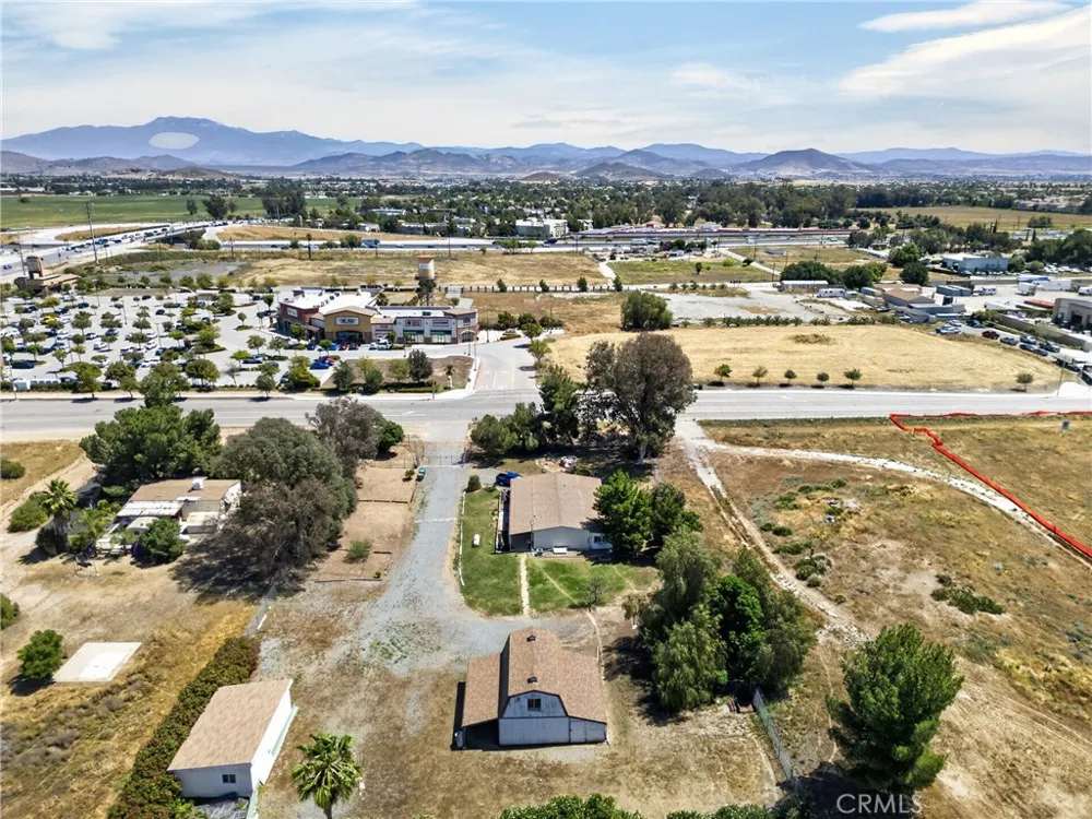 33255 Zeiders Menifee, CA 92584